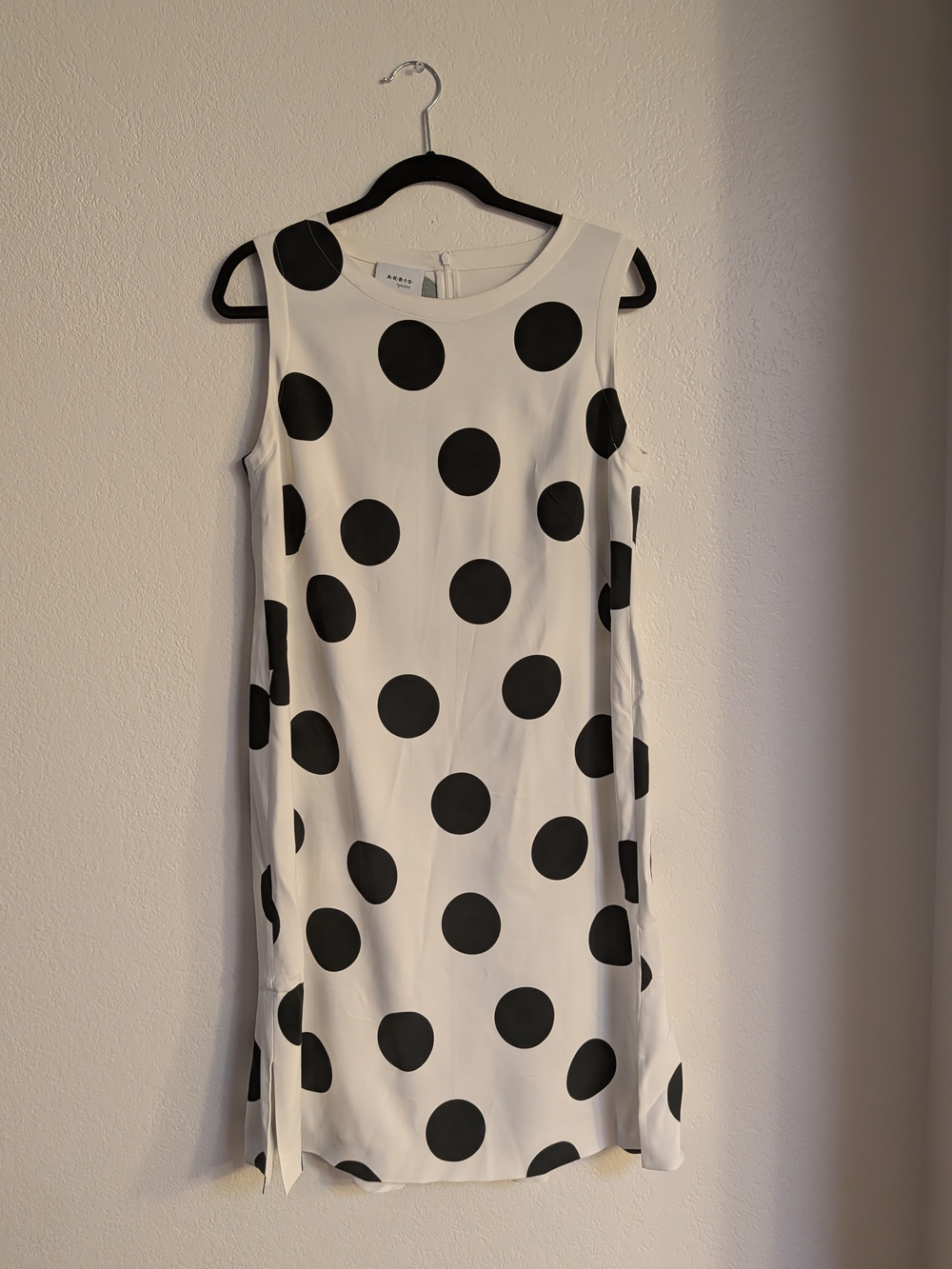 Akris Punto Black and White Polka Dot Sleeveless Shift Dress